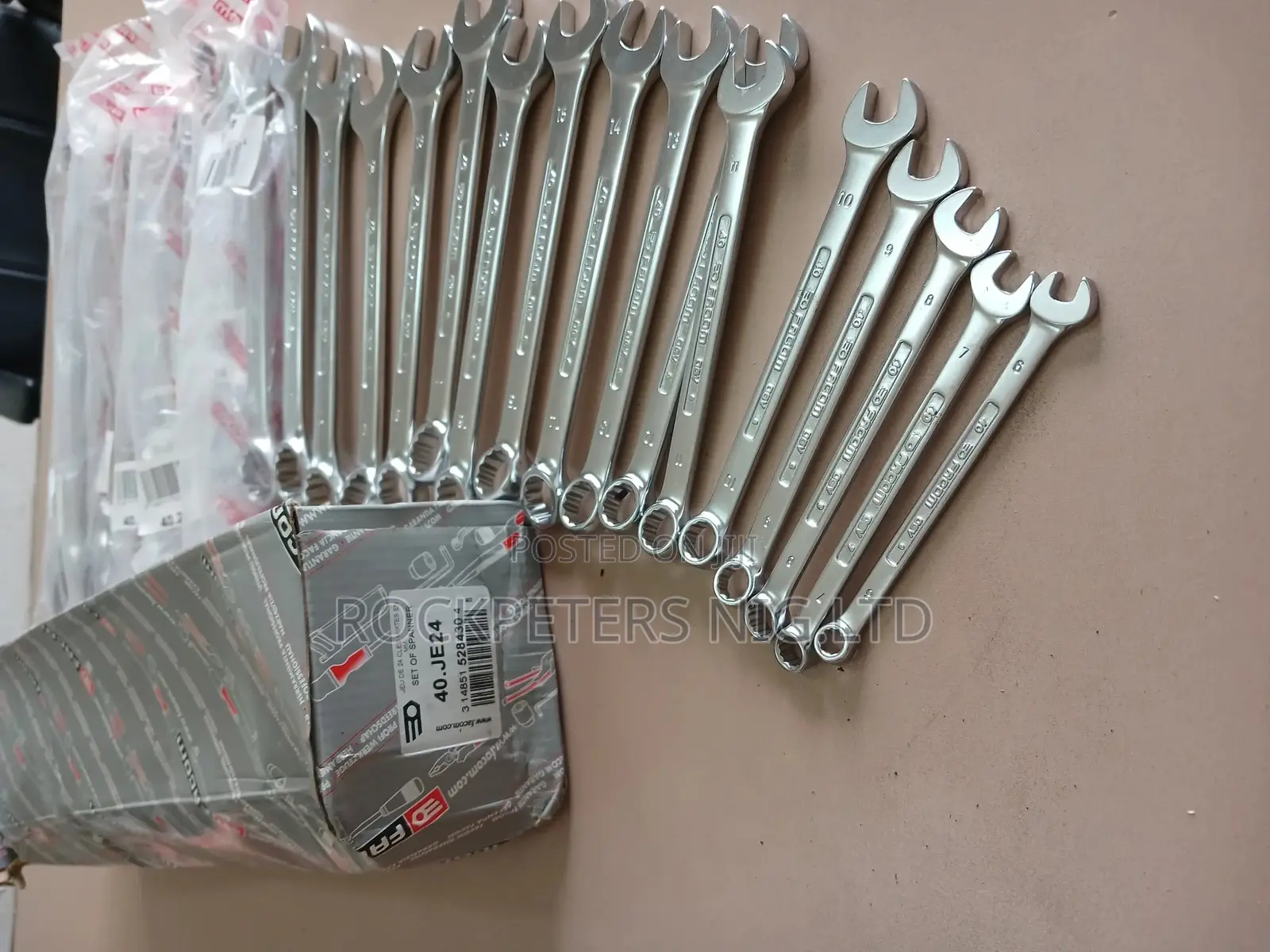 Facom 40.Je24 Metric Combination Spanner Set(6-32mm)