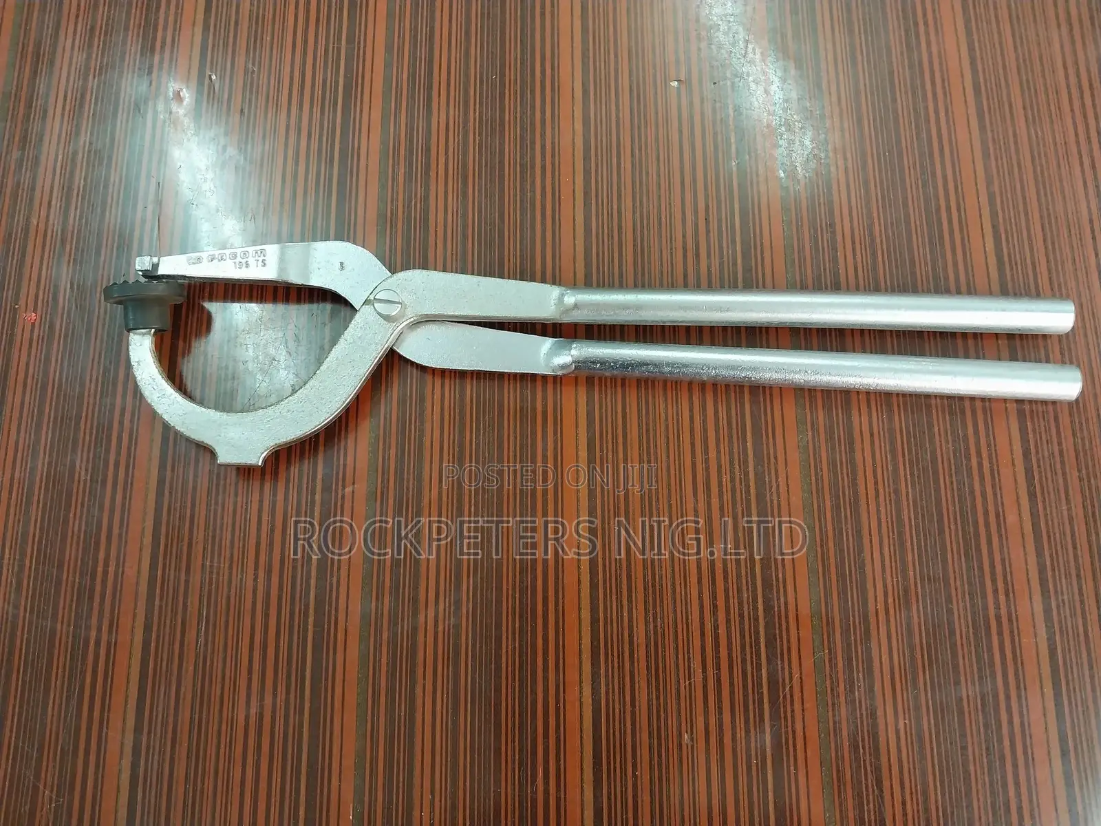 Facom Brake Spring Pliers, 350 Mm Overall, Bent Tip,83mm Jaw
