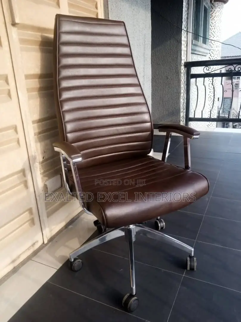 Unique Executive Recliner Chair