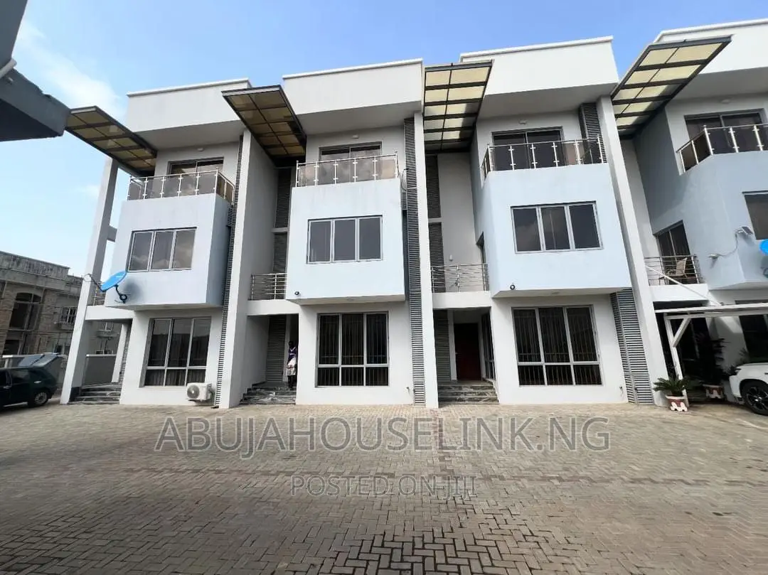4bdrm Duplex in Guzape Abuja for sale