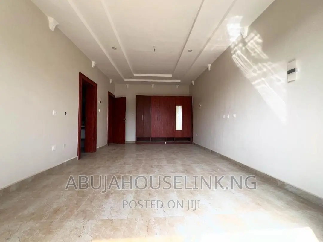 4bdrm Duplex in Guzape Abuja for sale