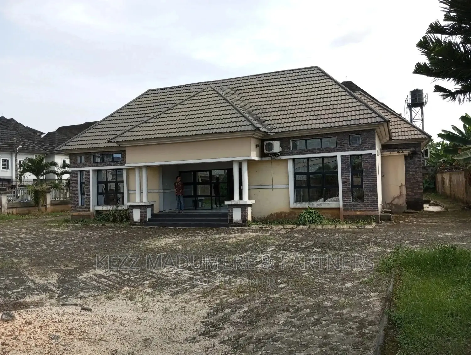 4bdrm Bungalow in Treasure Avenue,, Port-Harcourt for sale