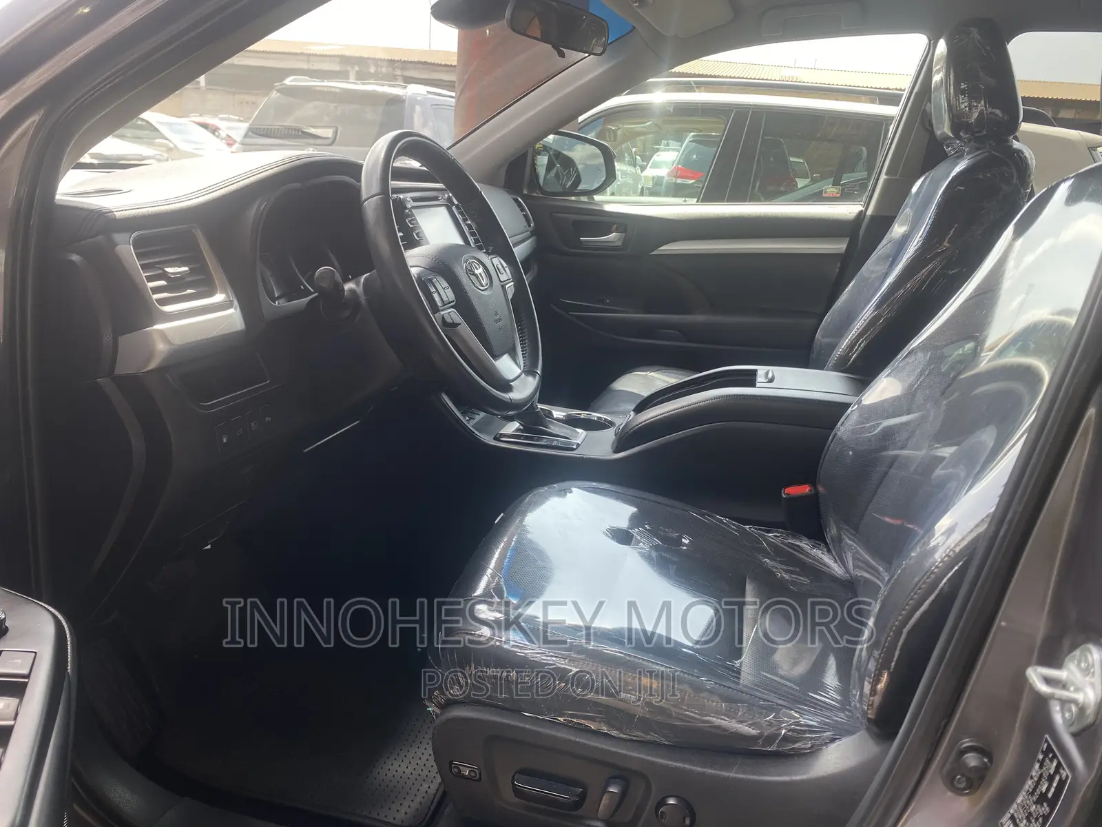 Toyota Highlander XLE 2019 Gray