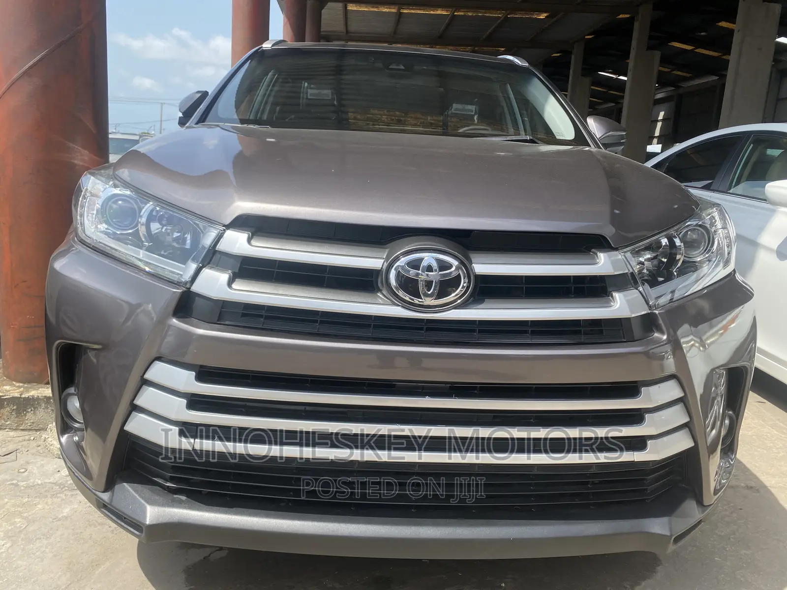 Toyota Highlander XLE 2019 Gray