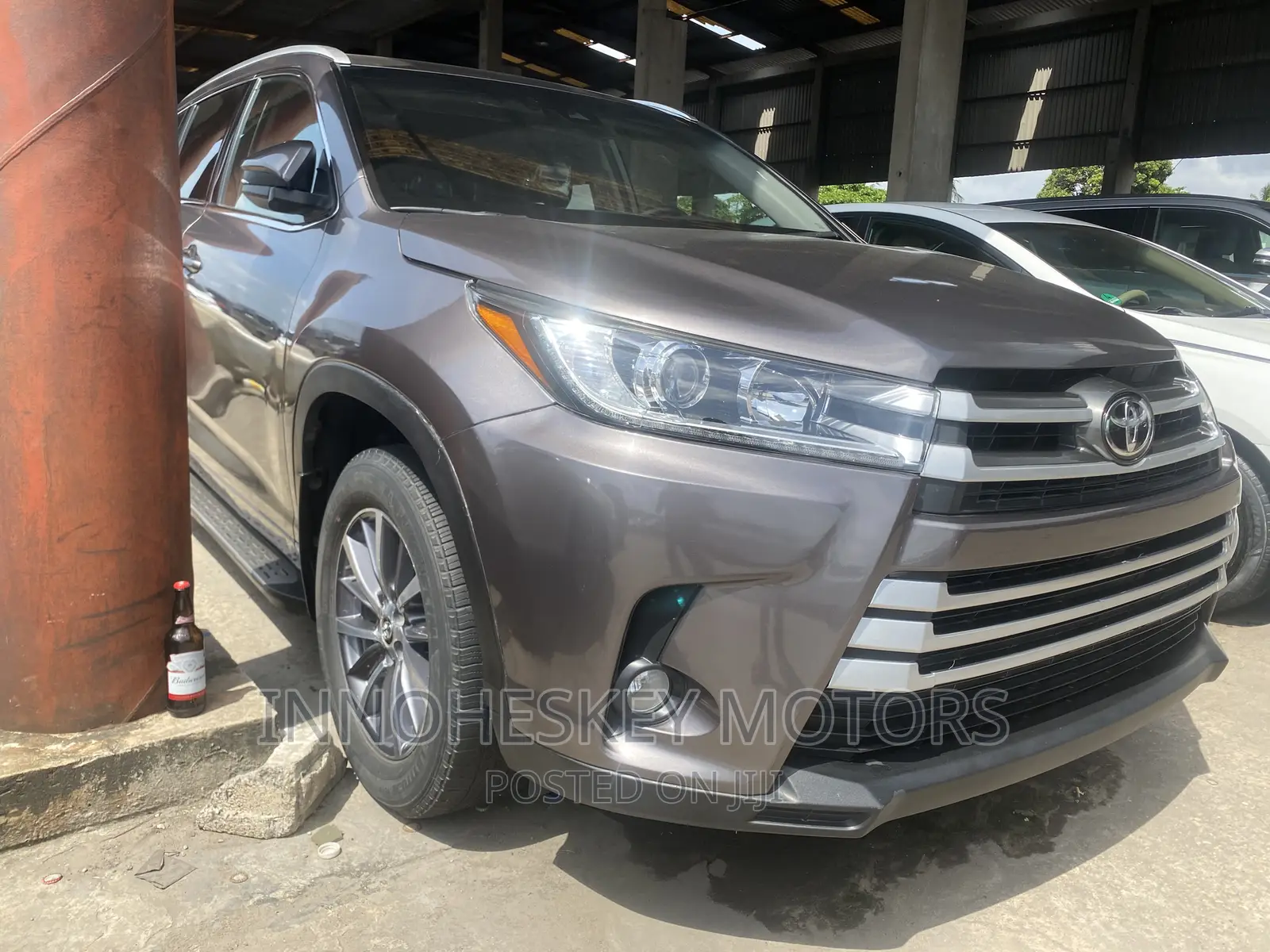 Toyota Highlander XLE 2019 Gray