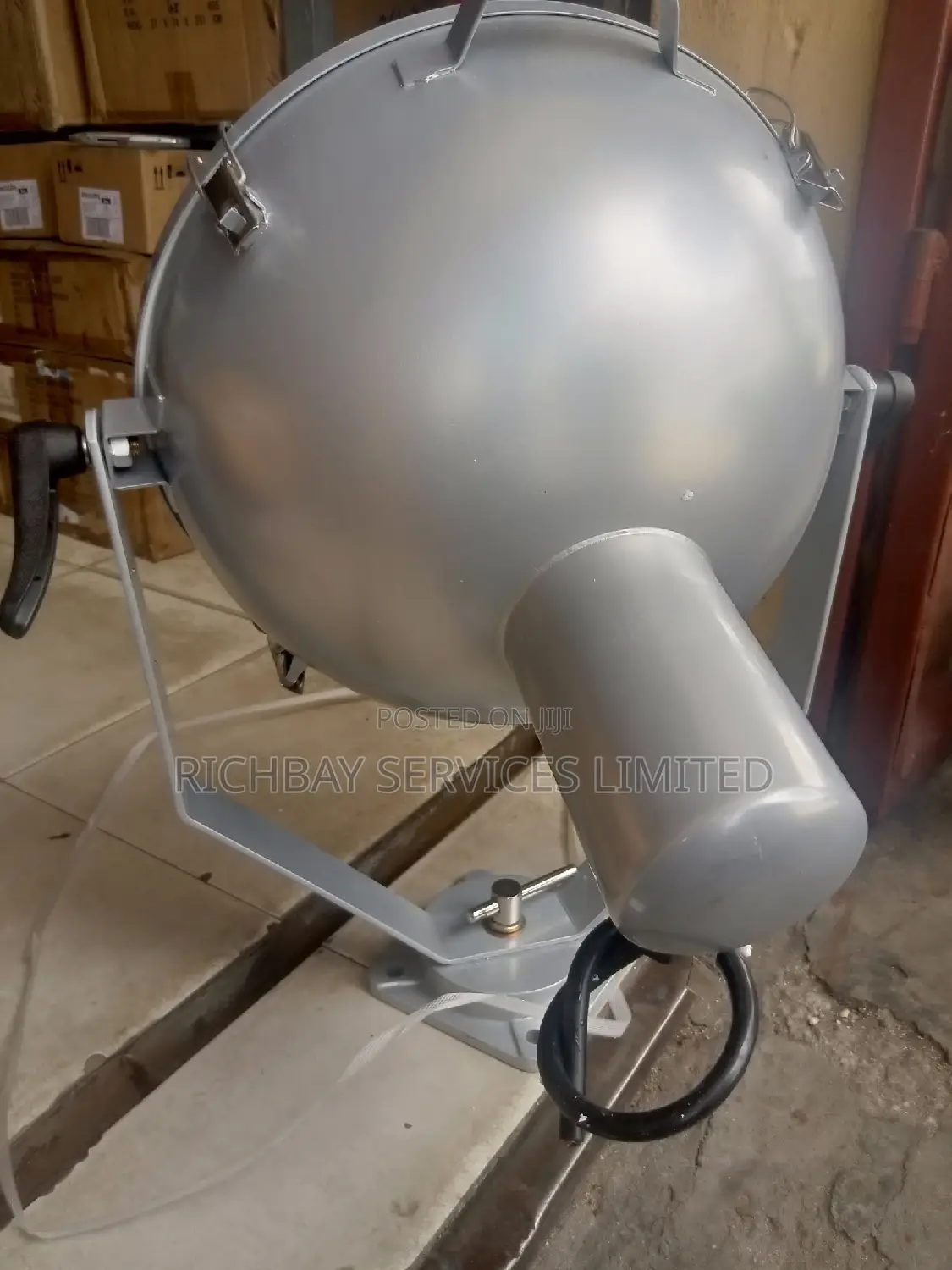 TG2-B Marine Spot Light