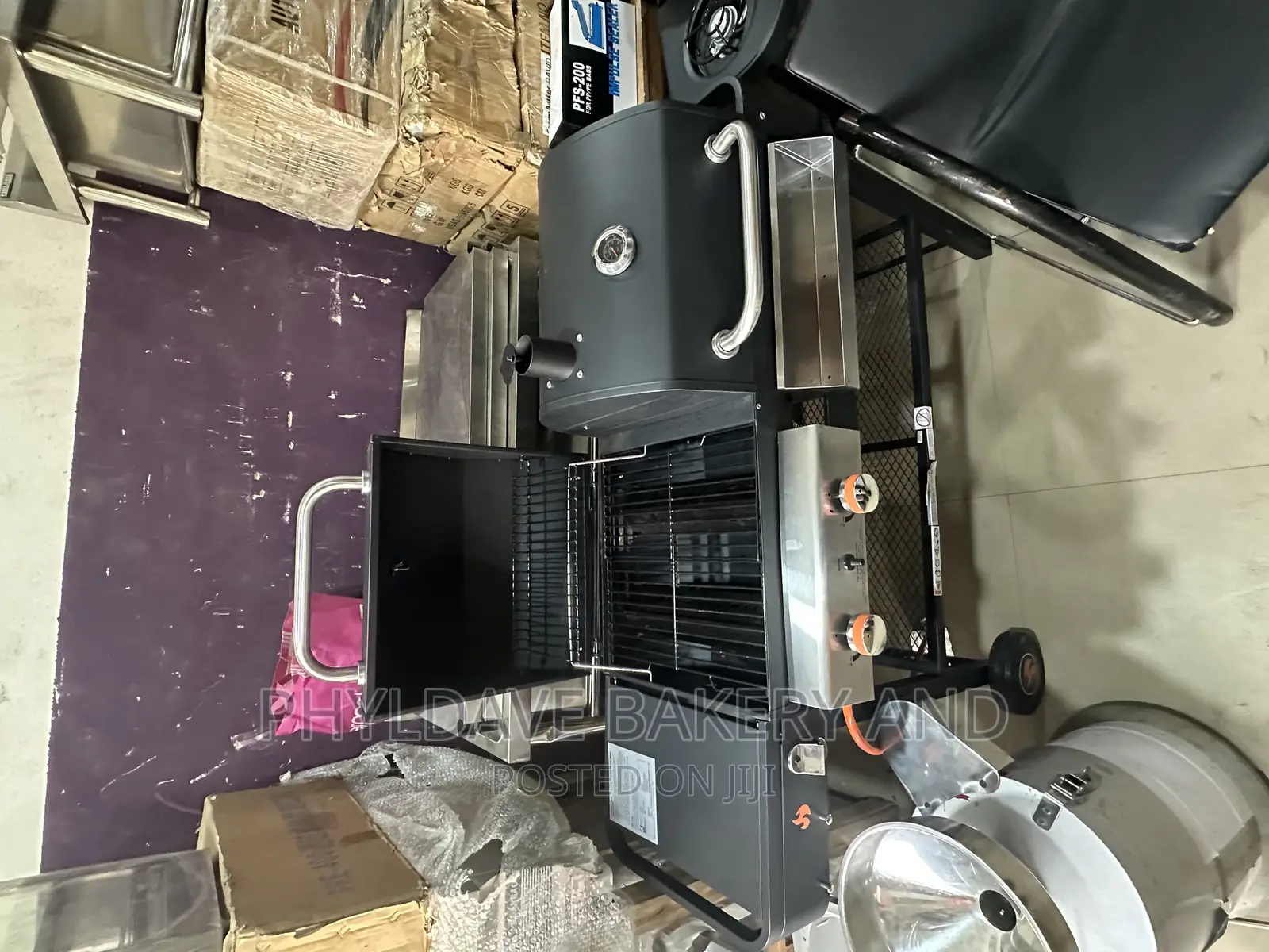 Charcoal Gas Barbecue(Bbq) Machine With Under Storage