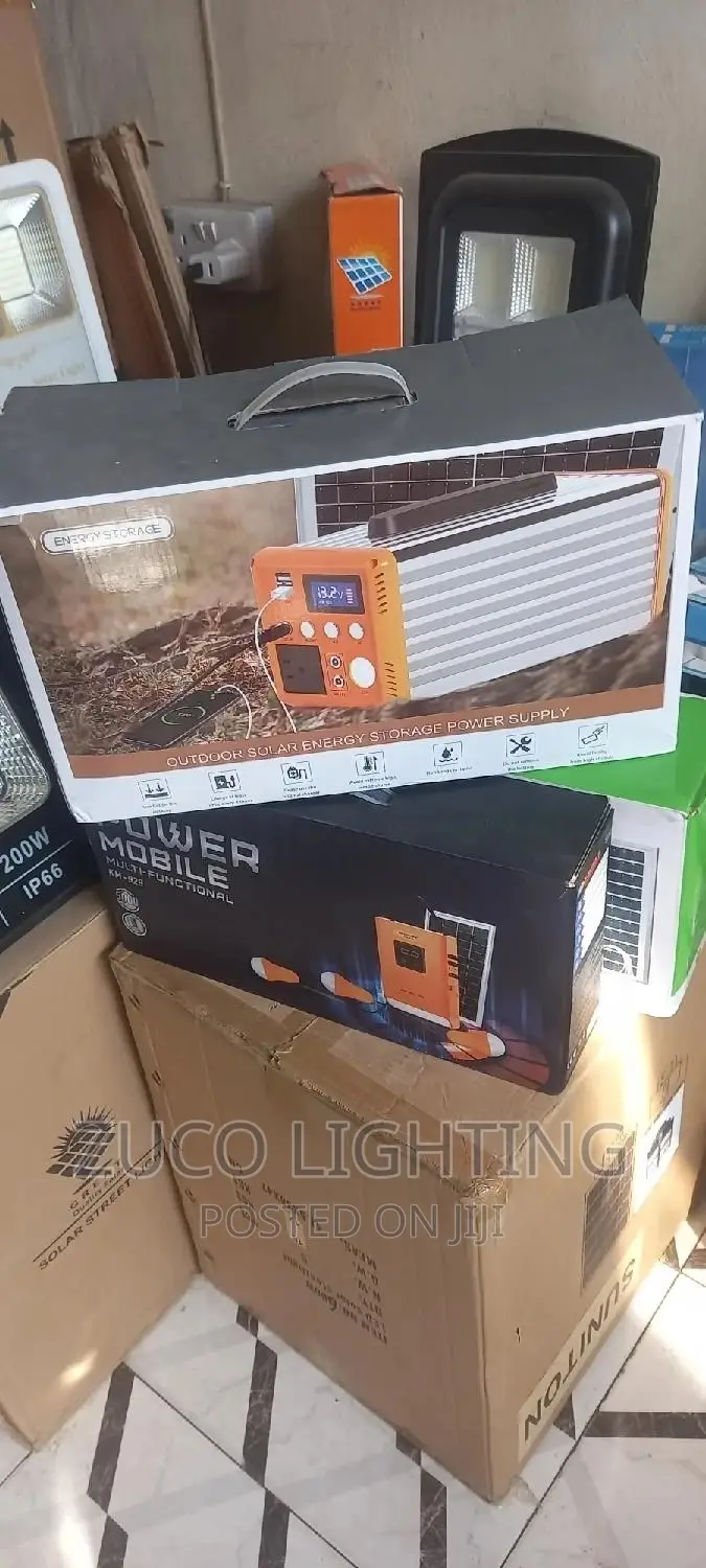 All in One Solar Power Generator With Separate Panels