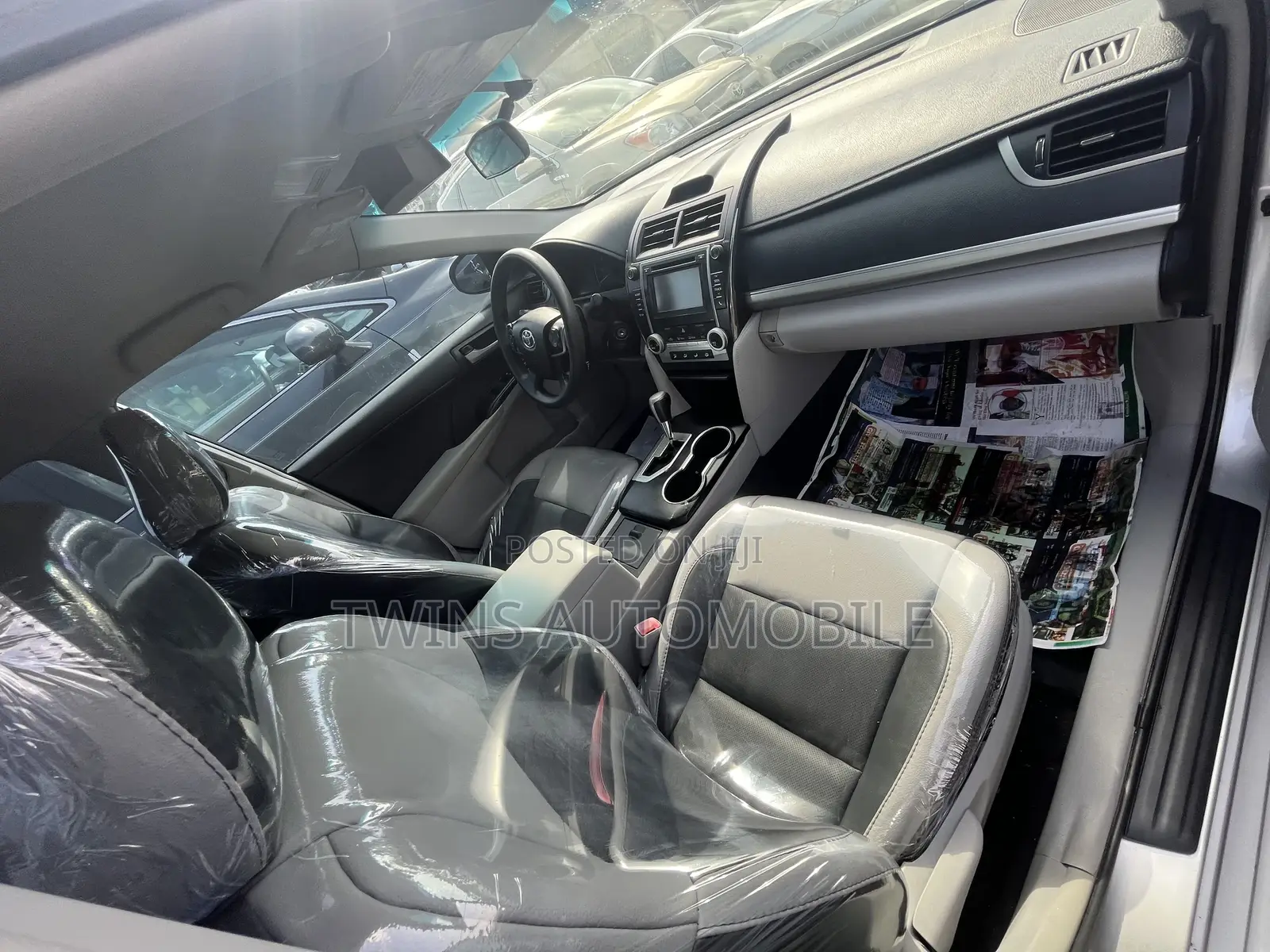Toyota Camry LE 4dr Sedan (2.5L 4cyl 6A) 2014 Silver