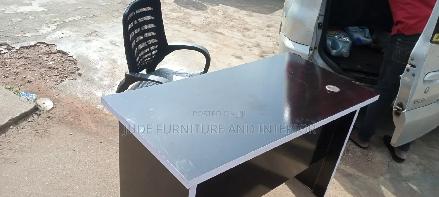 Black Office Table and Chair