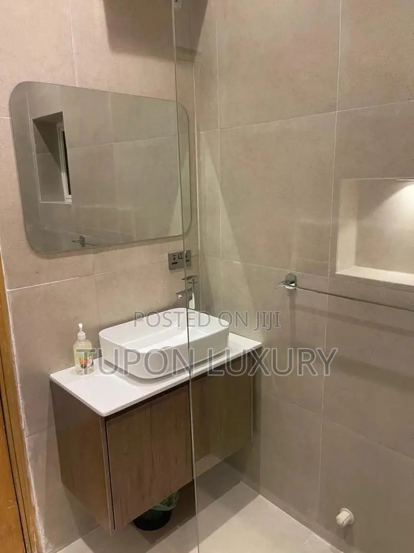 One Bed With Swimming Pool and Gym