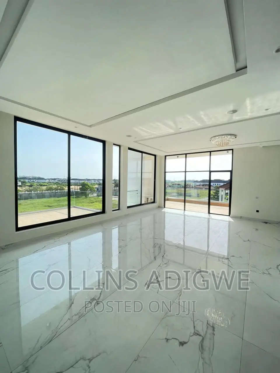 5bdrm Duplex in Vgc for sale