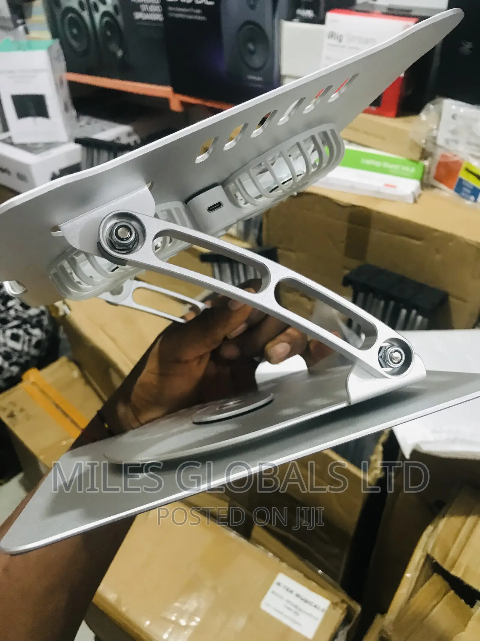 Rotatable Professional Dj Stand