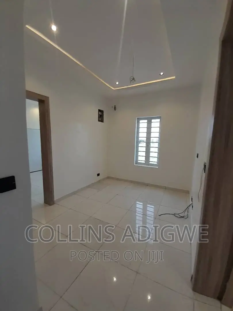 4 Bedroom Duplex Fully Detached With Swimmin Pool 4 Shortlet