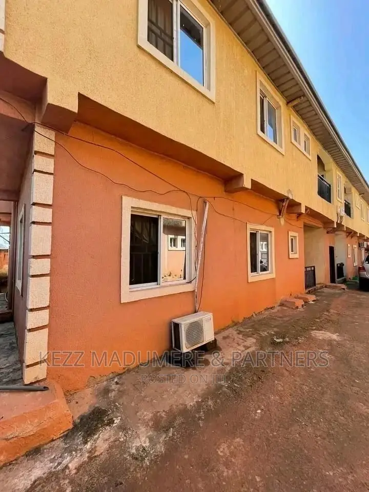 3bdrm Block of Flats in New Haven Ext, for sale