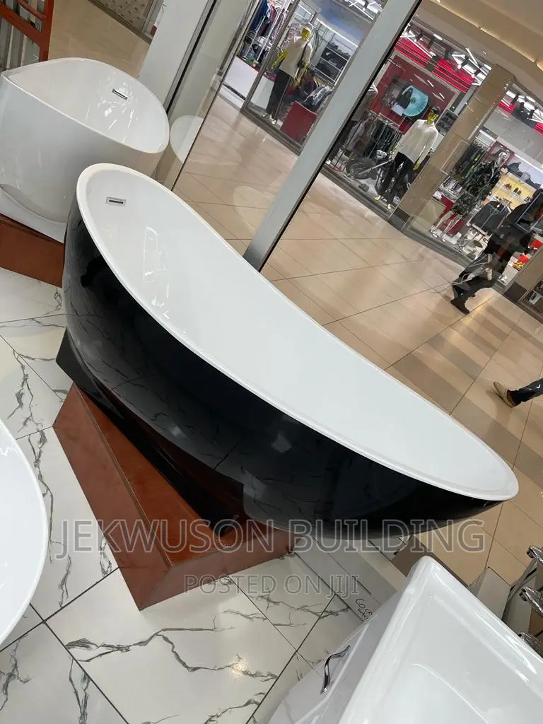 White and Black Acrylic Bathtub