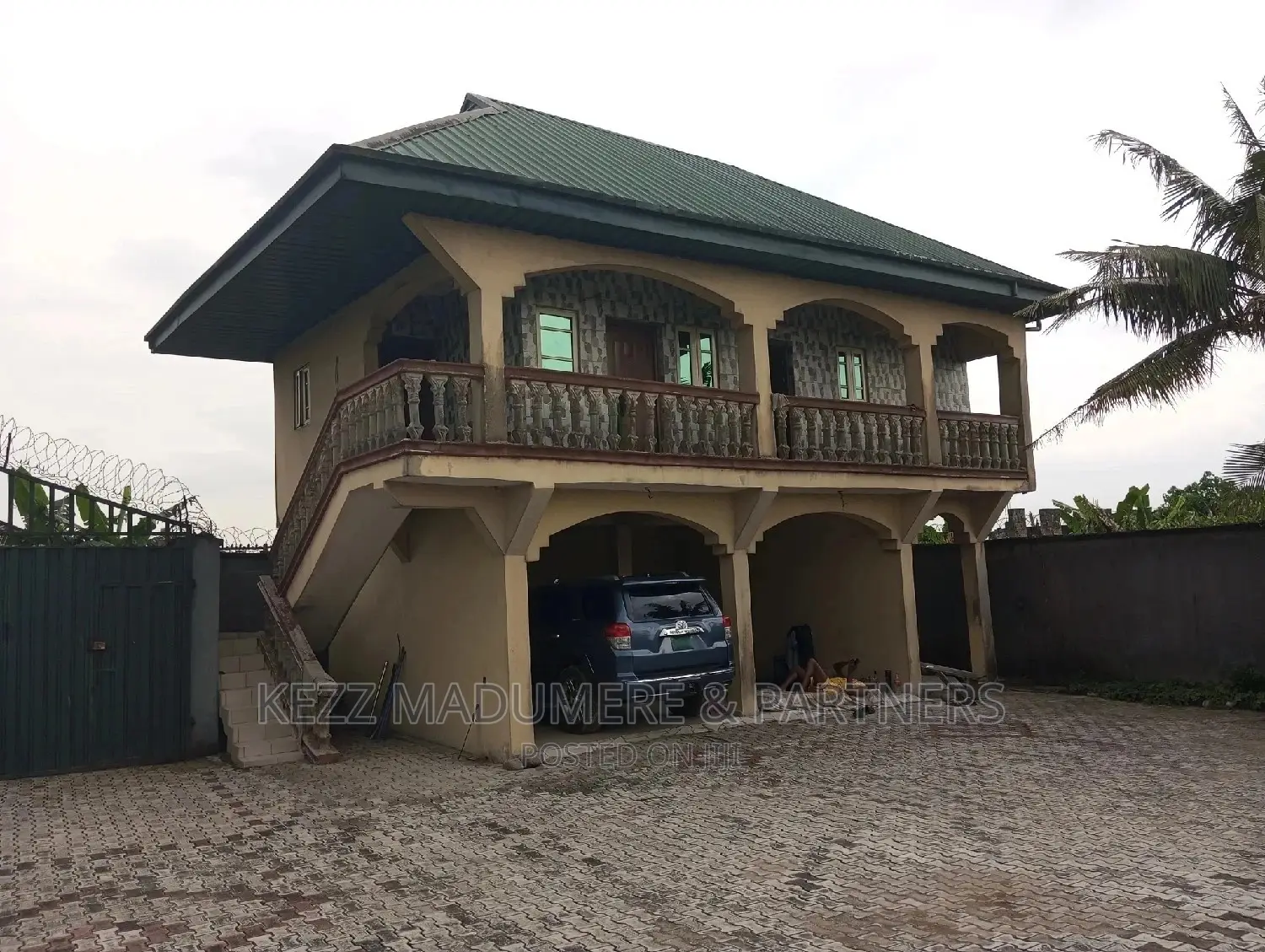 4bdrm Bungalow in Eliohani, Off, Port-Harcourt for sale