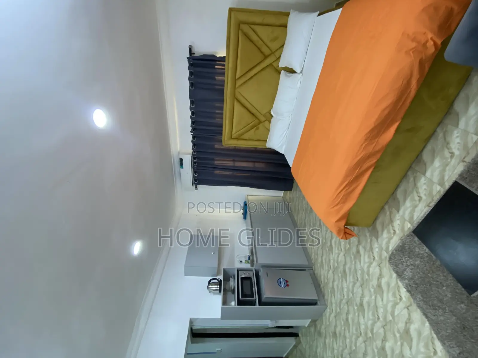 One Bedroom Apartment