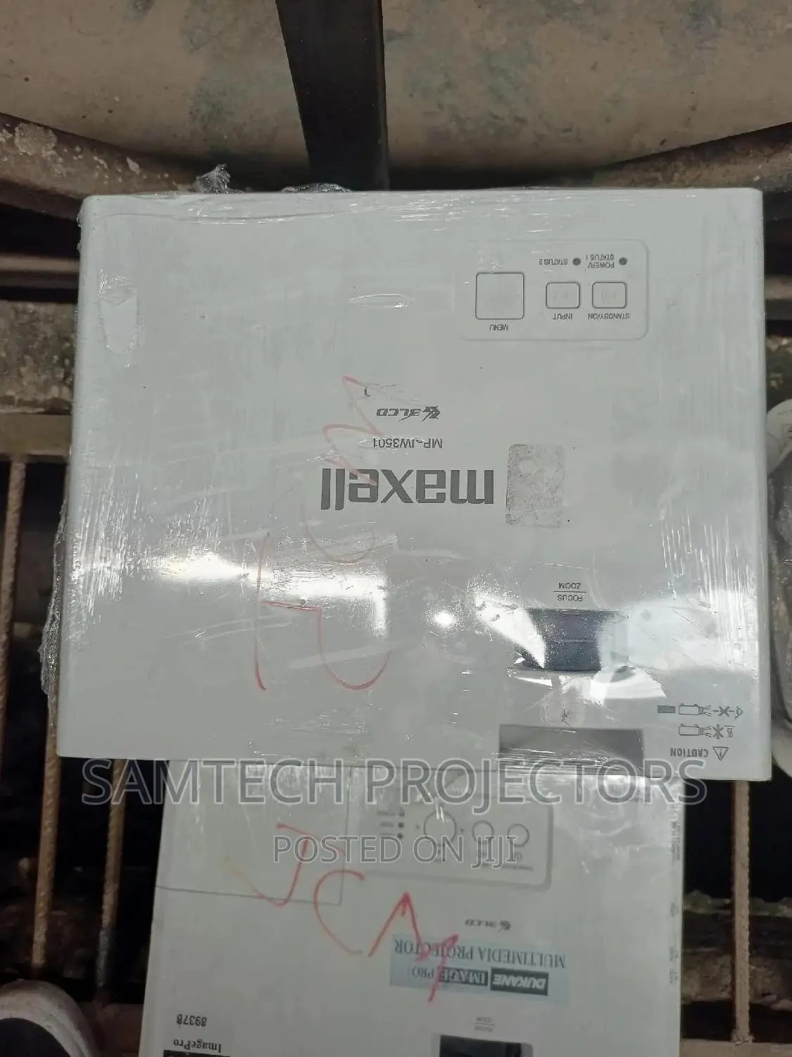 America Projector (Maxell) in Ikeja ,Lekki,Delta Abuja