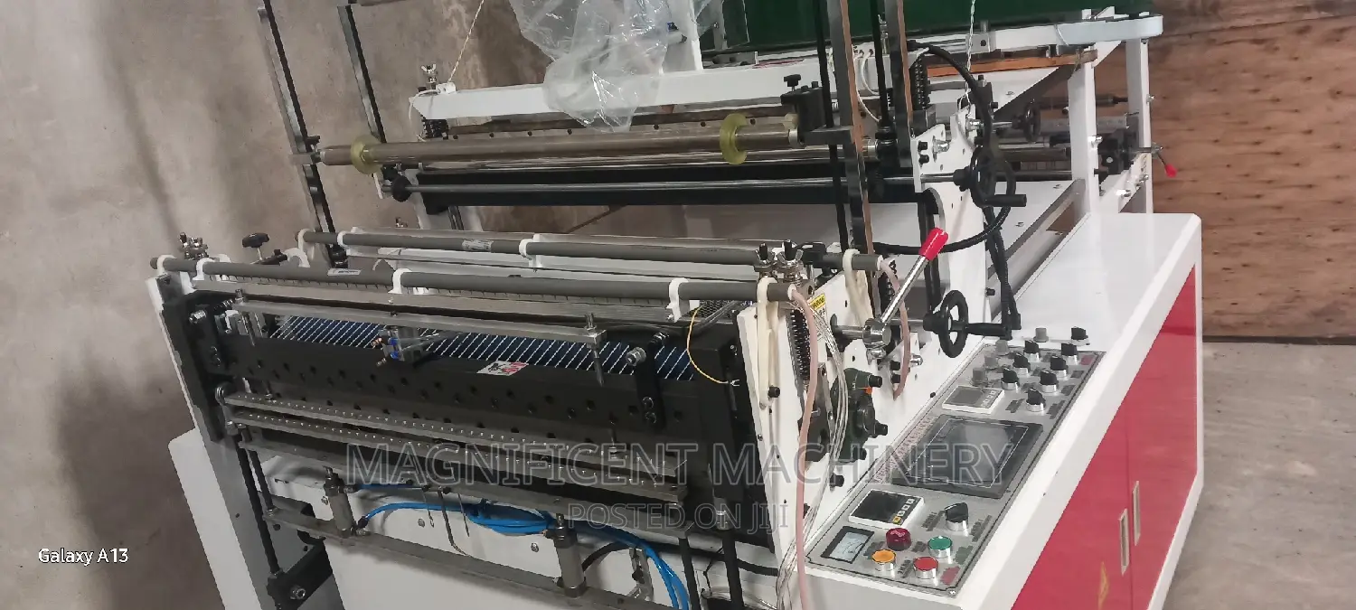 Double Deck Bag Making Nylon Cutting and Sealing Machine