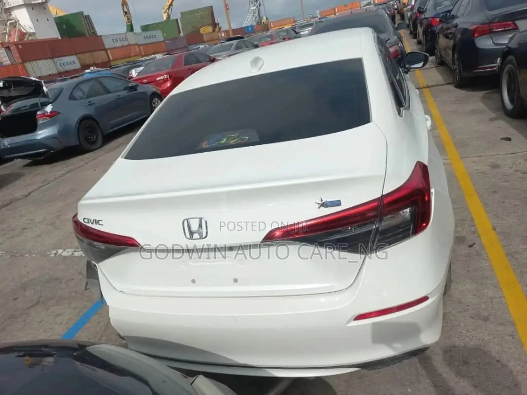 Headlight 2023 Honda Civic Available