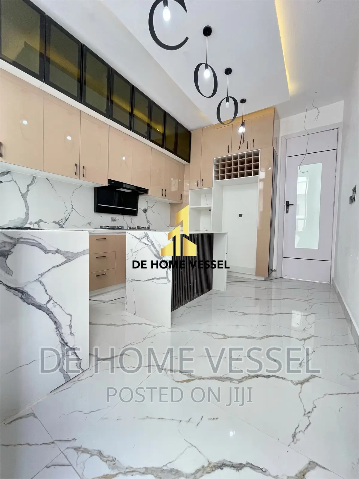 5bdrm Duplex in Osapa london for sale