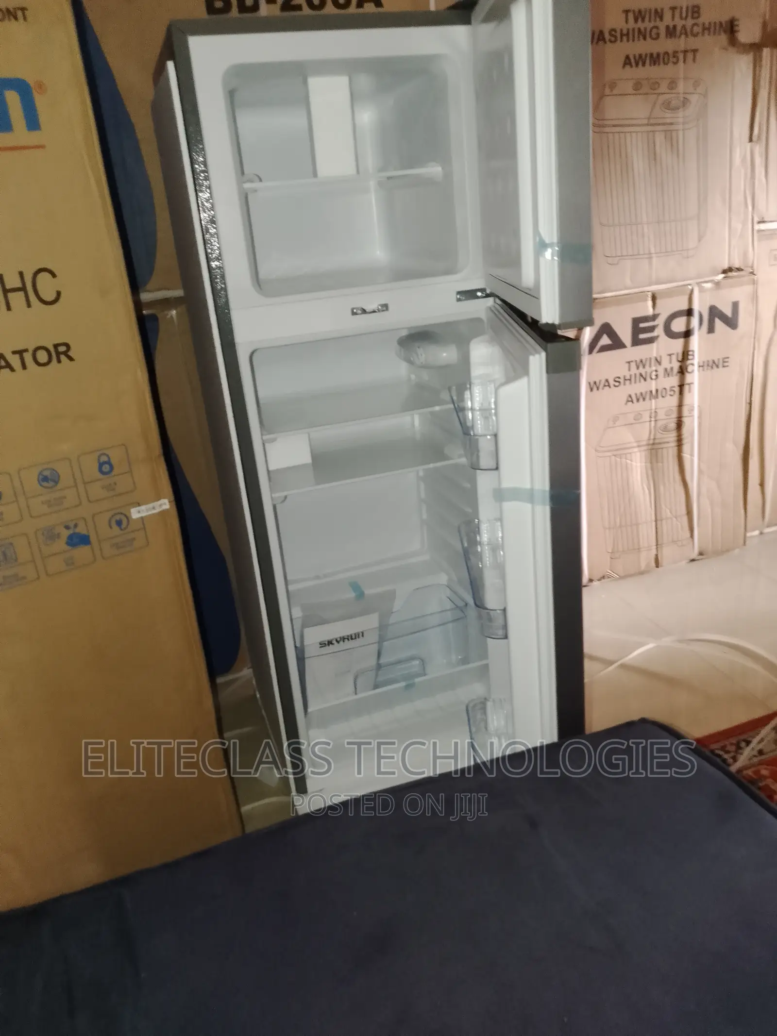 Skyrun BCD-138HC Refrigerator-CFC Free/Steady Temperature