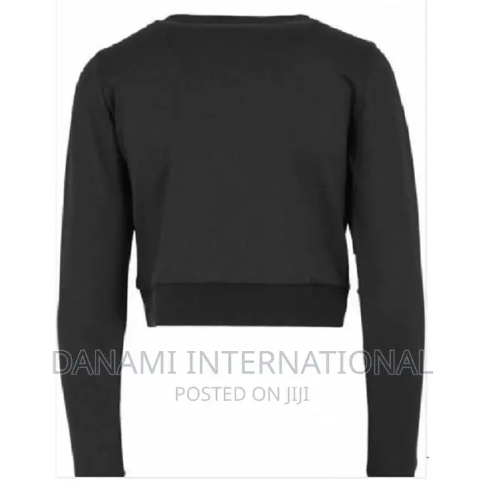 Danami Plain Crop Sweatshirt