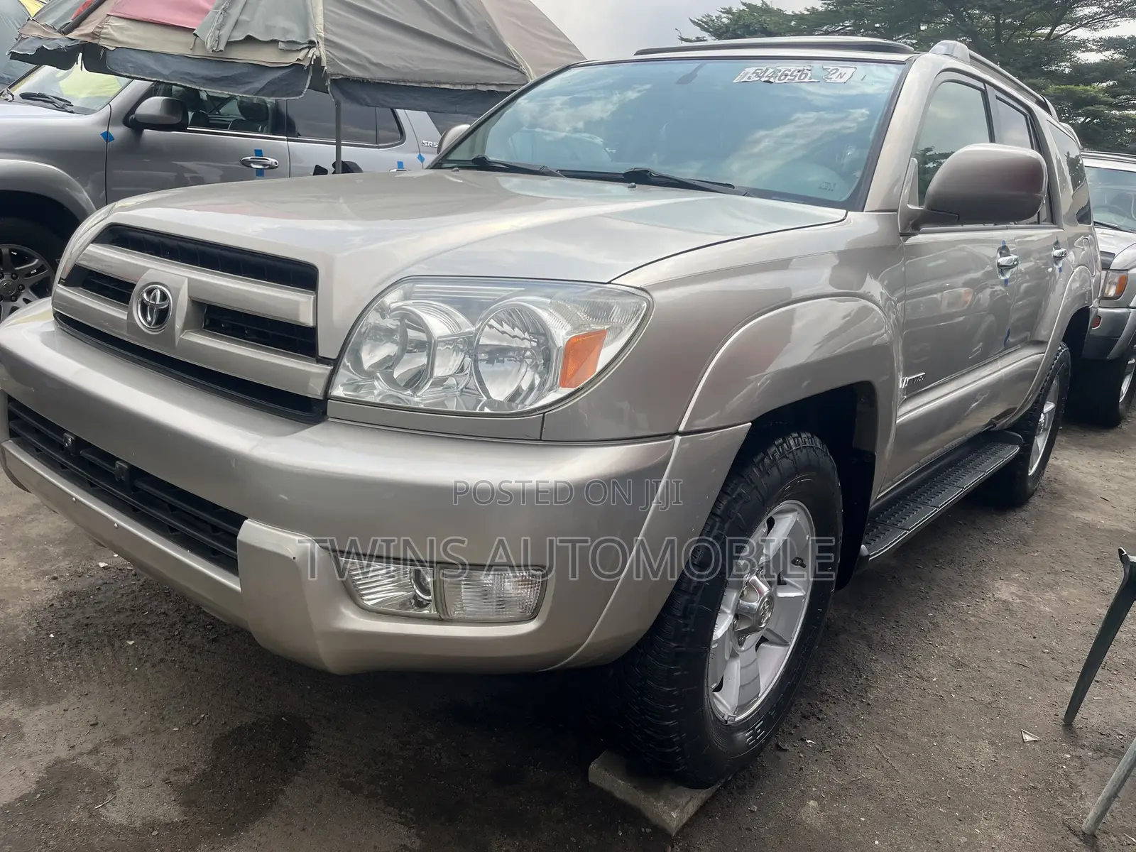 Toyota 4-Runner Limited V6 2005 Gold
