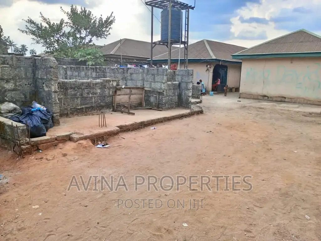 13 Rooms Self-Contained on Two Plots With Extra Uncomplicated Duplex