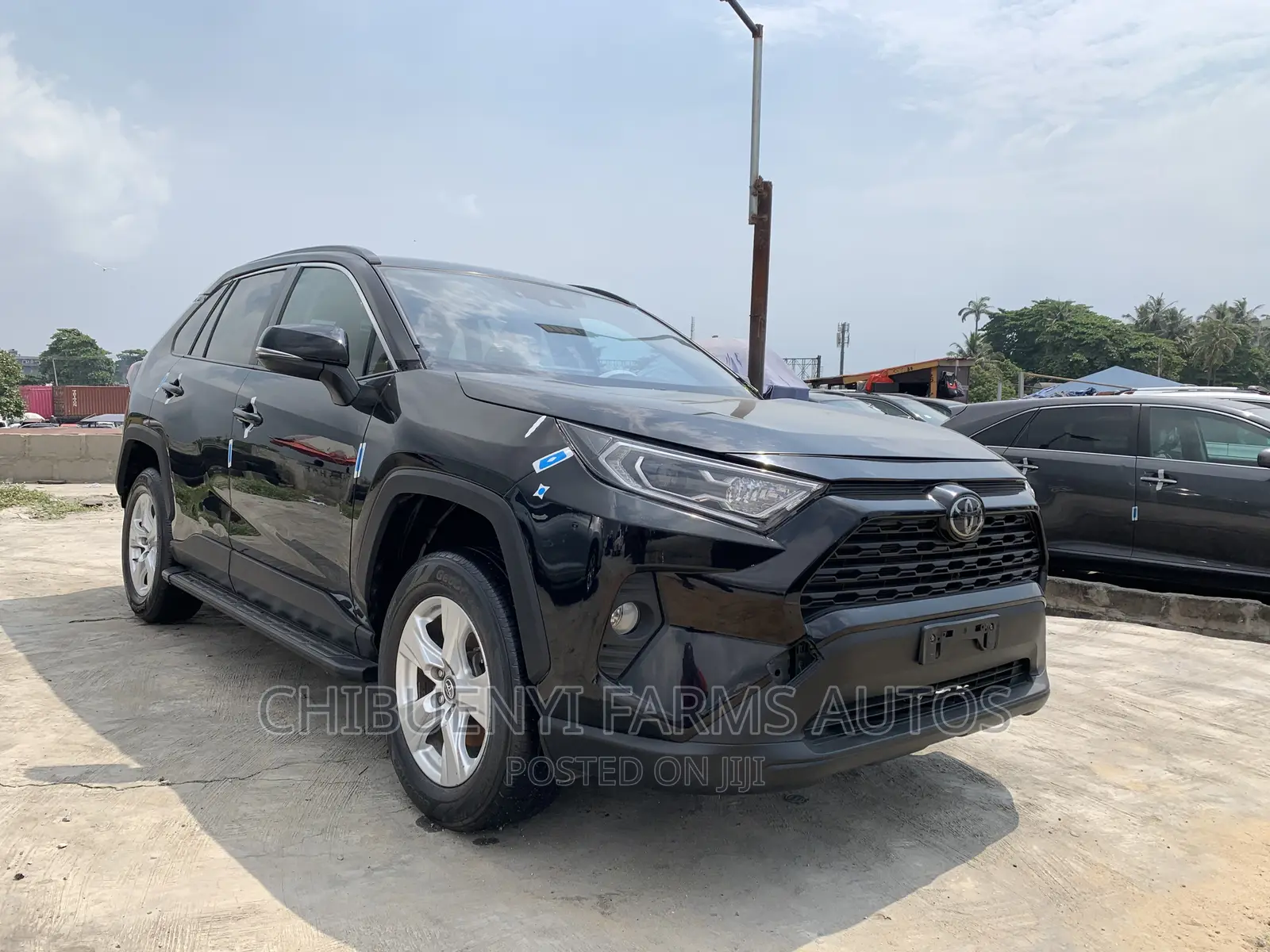 Toyota RAV4 XLE AWD 2020 Black