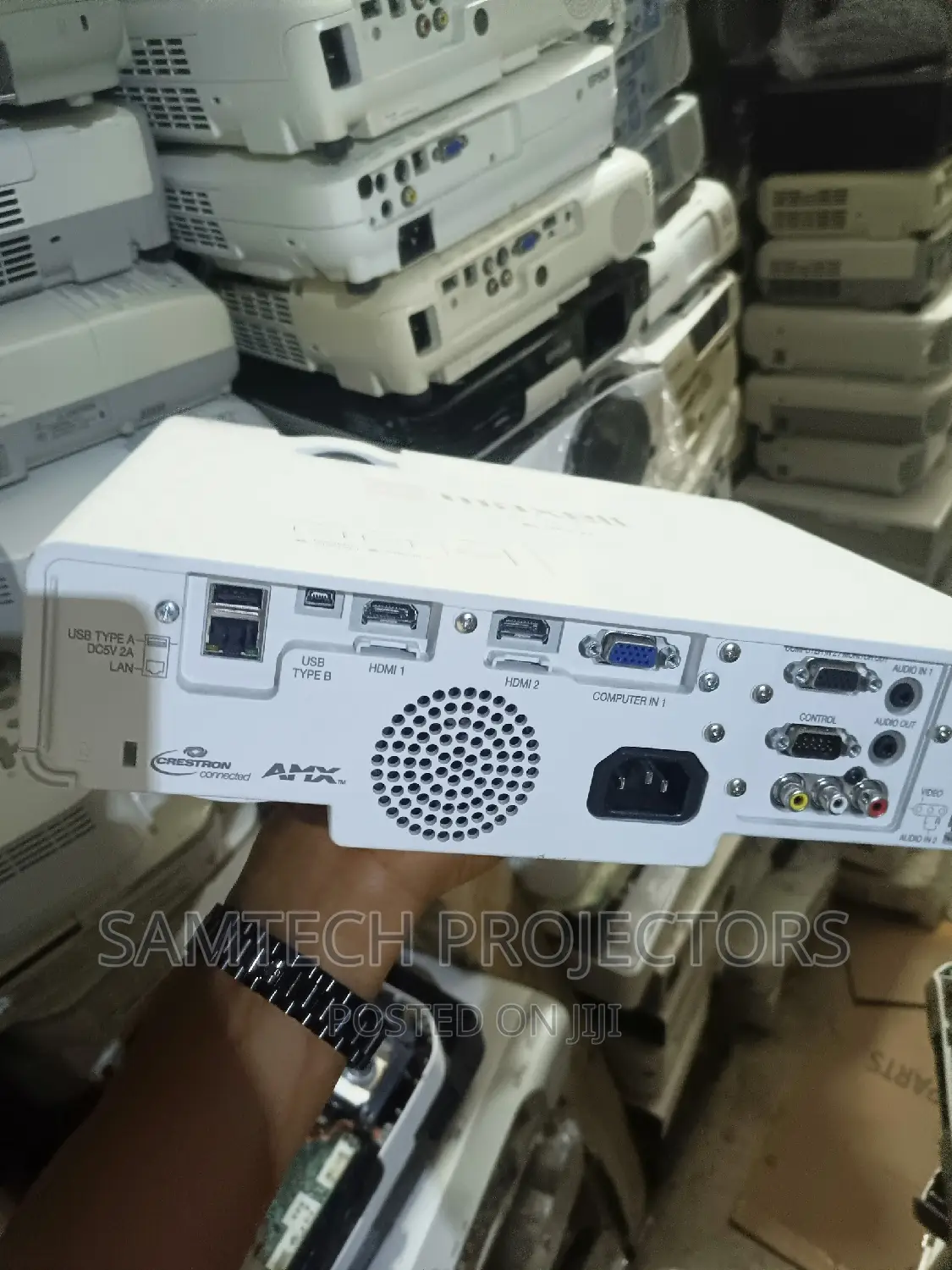 America Projector (Maxell) in Ikeja ,Lekki,Delta Abuja