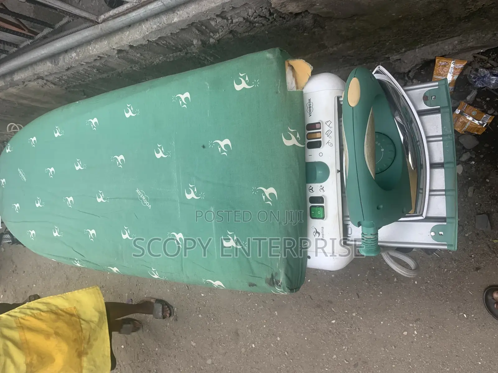 Industrial Ironing Table for Laundry