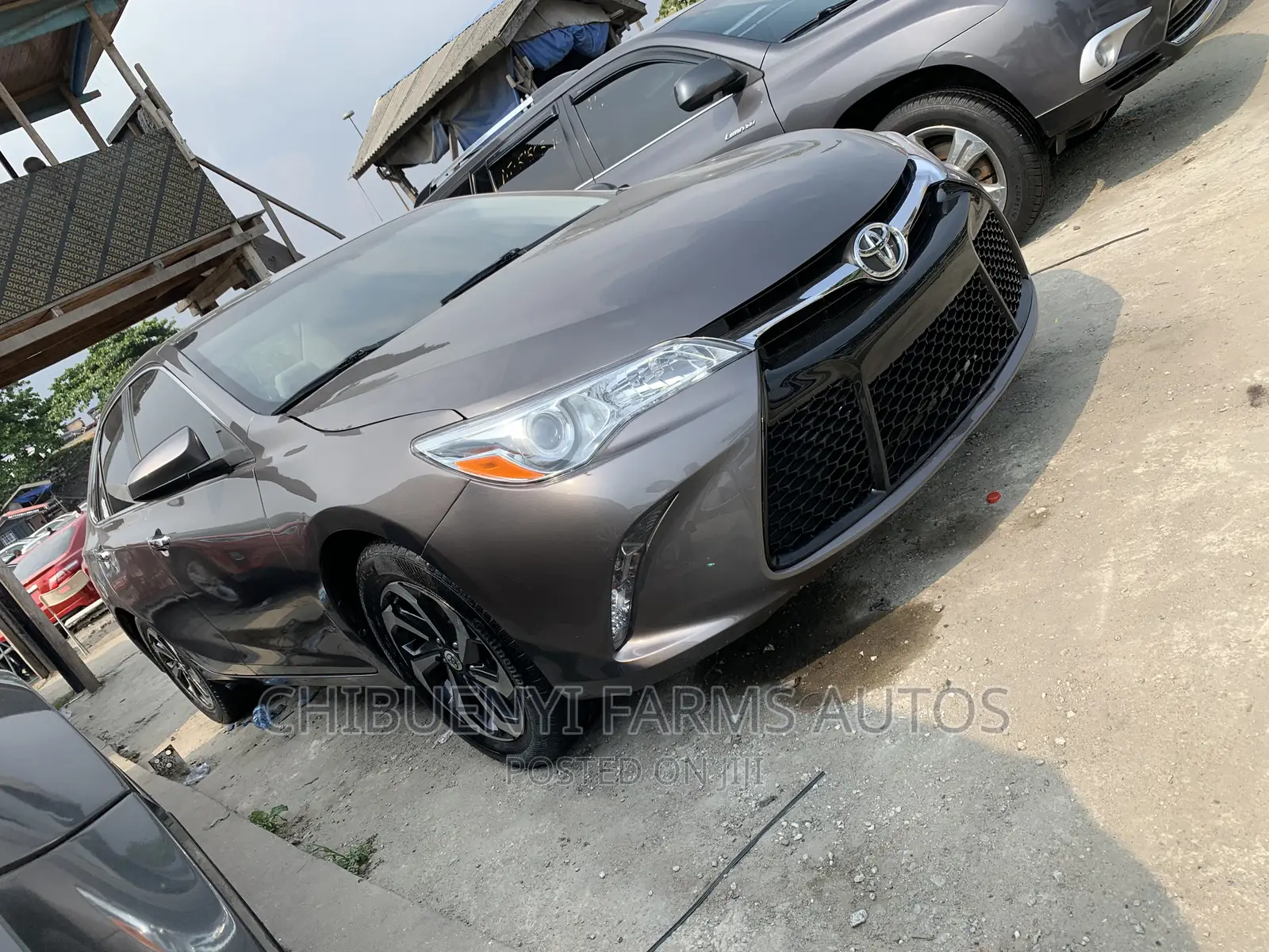 Toyota Camry 2017 Brown