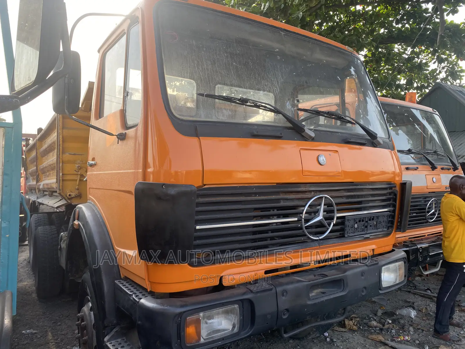 Mercedes Benz 2425