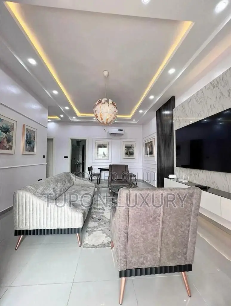 Waterfront Luxury 2 Bedroom Apartment