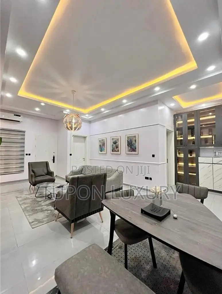 Waterfront Luxury 2 Bedroom Apartment