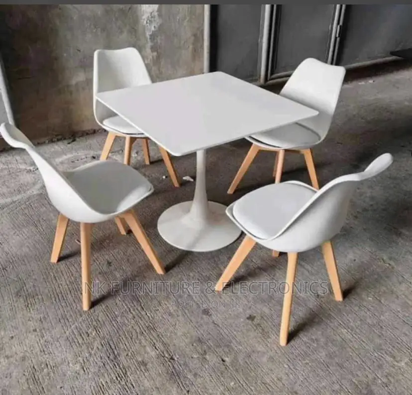 Mini Wooden Leg Dining Table