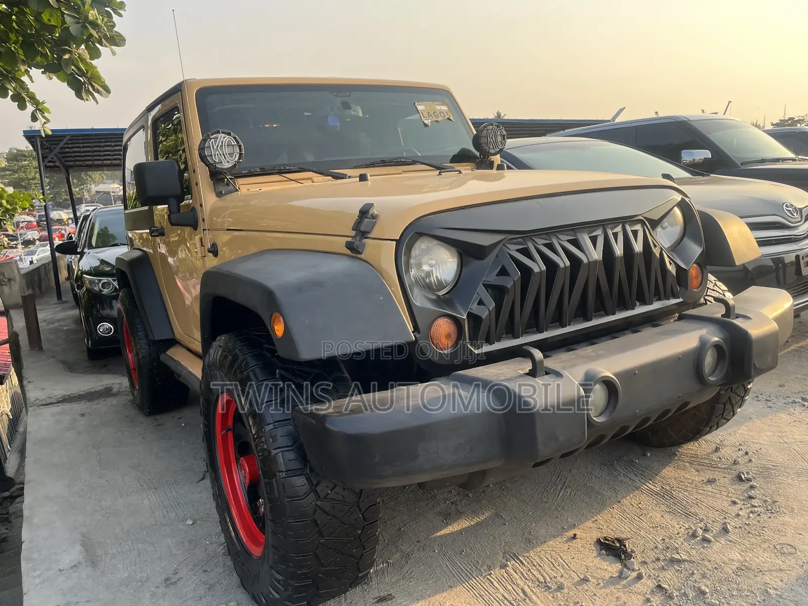Jeep Wrangler 2015 Gold