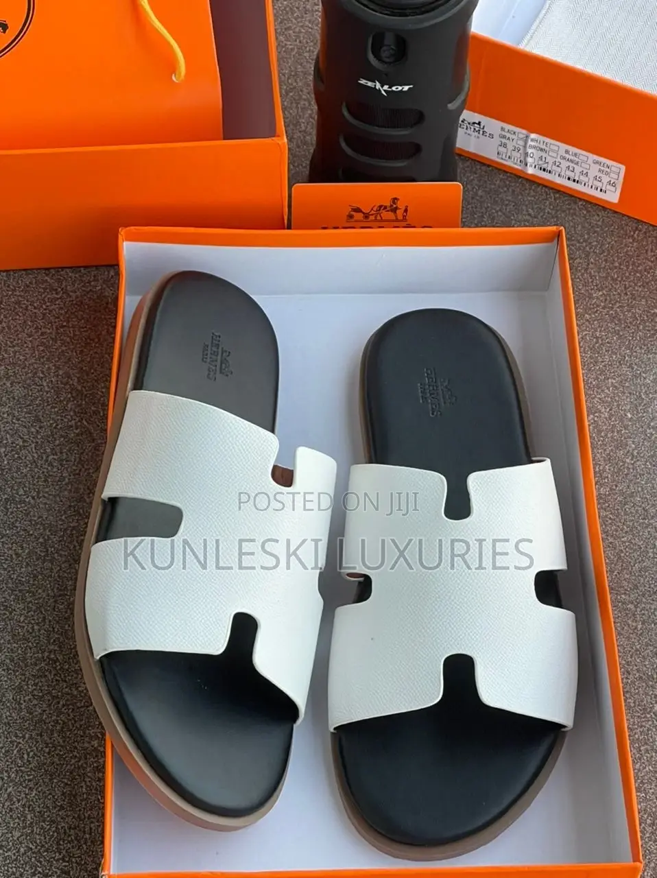 Original Hermes Men Leather Slippers Collections