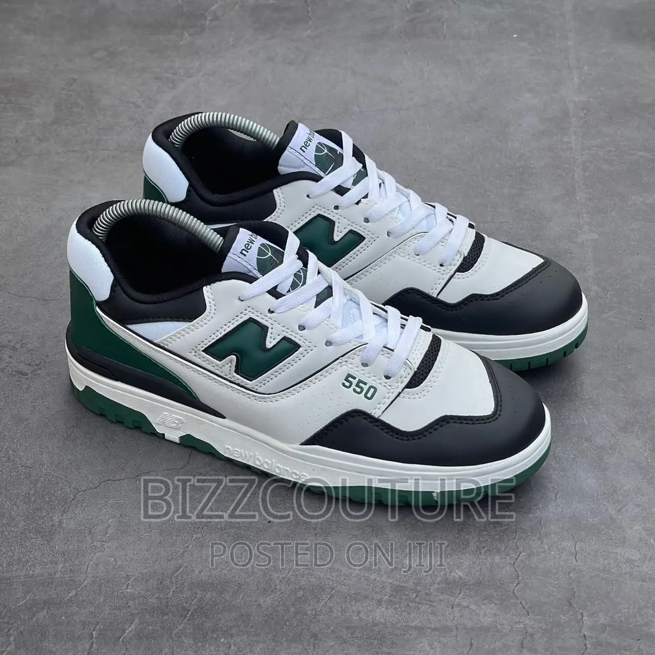 Original NEW BALANCE 550 Sneakers Available in Store