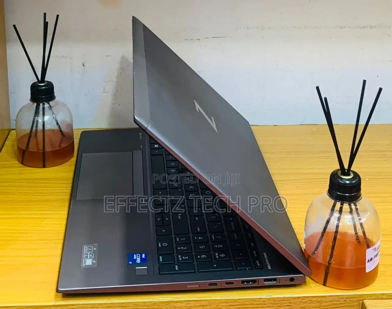 Laptop HP ZBook Firefly G8 16GB Intel Core I7 SSD 512GB