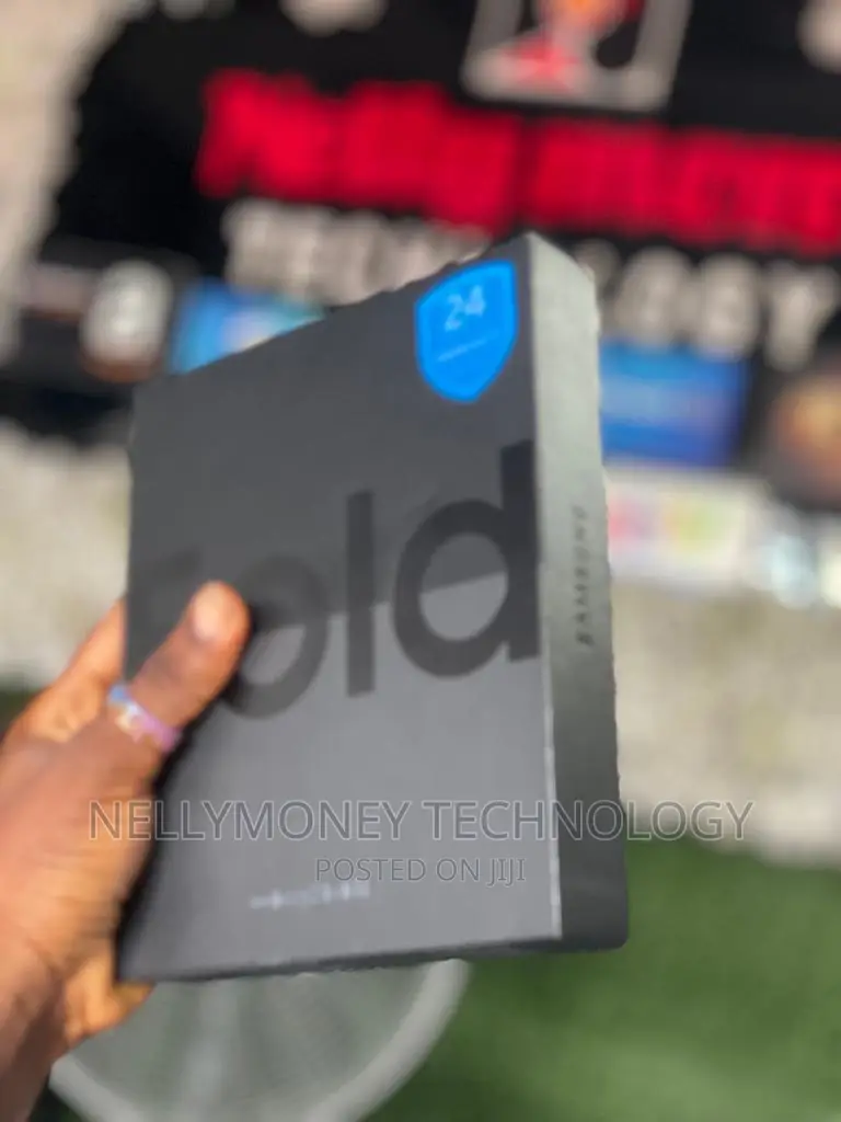 New Samsung Galaxy Fold 5G 512 GB Black