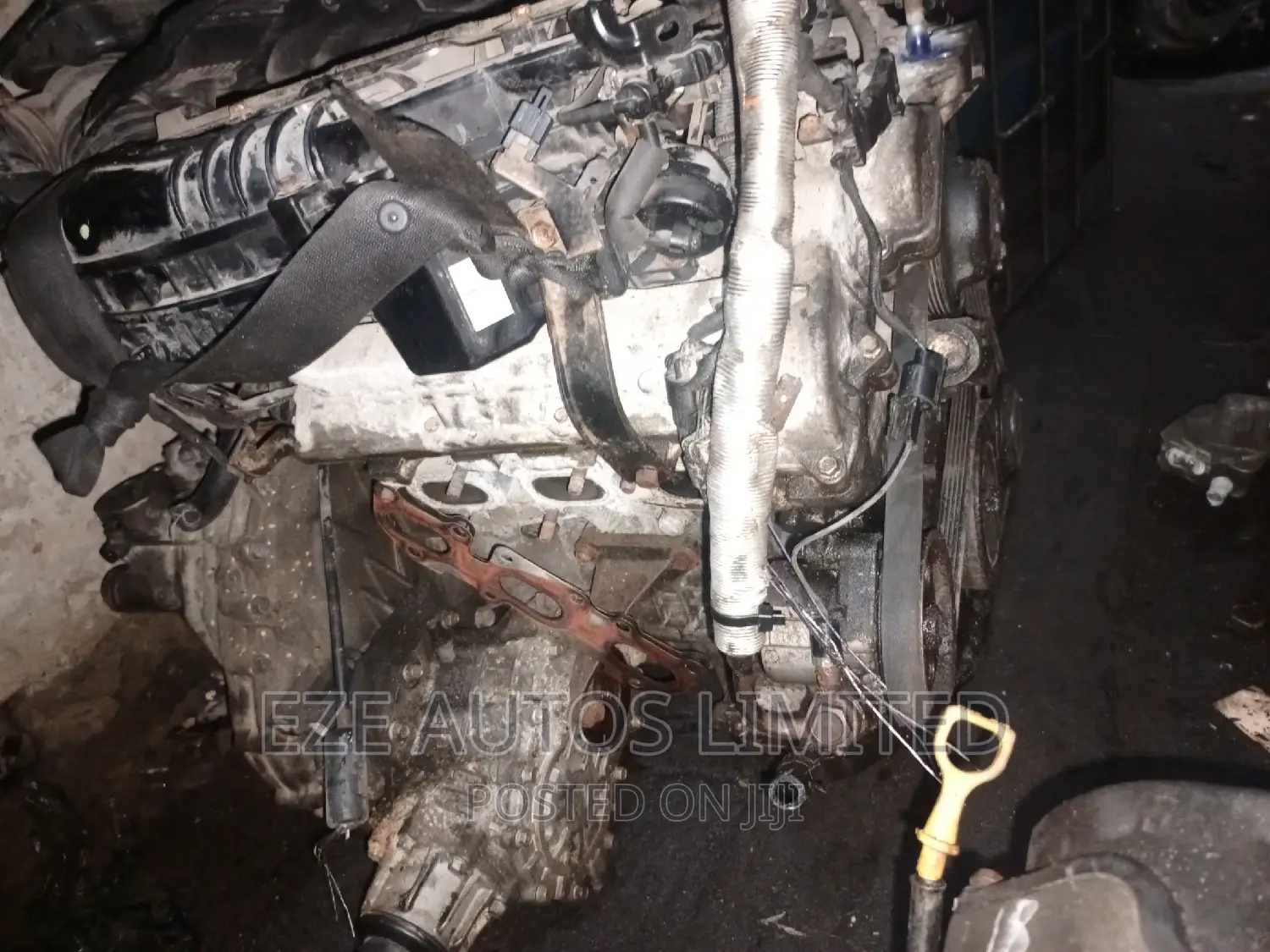 Complete Engine and Gearbox for HYUNDAI Santa Fe 2010model .