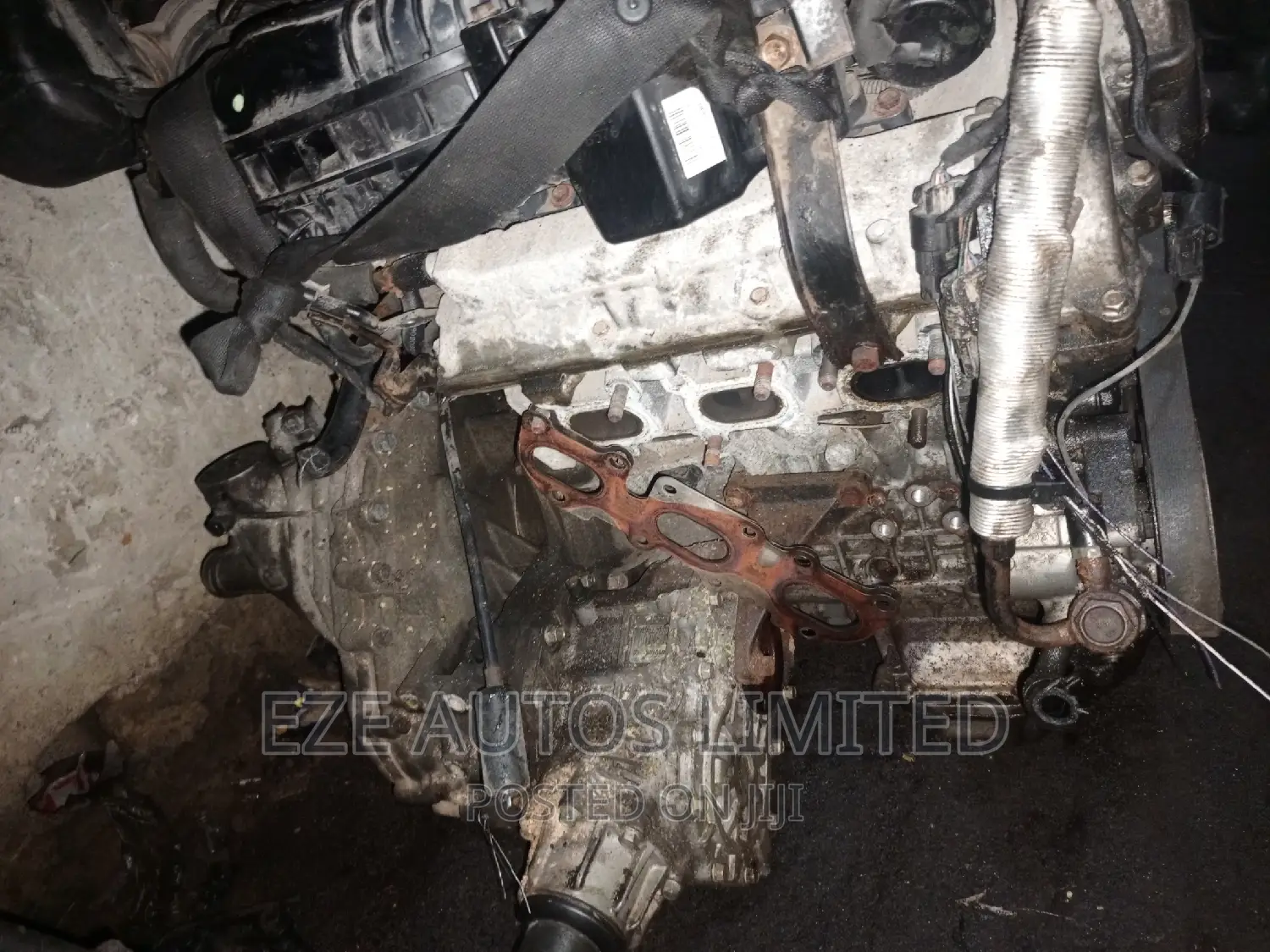 Complete Engine and Gearbox for HYUNDAI Santa Fe 2010model .