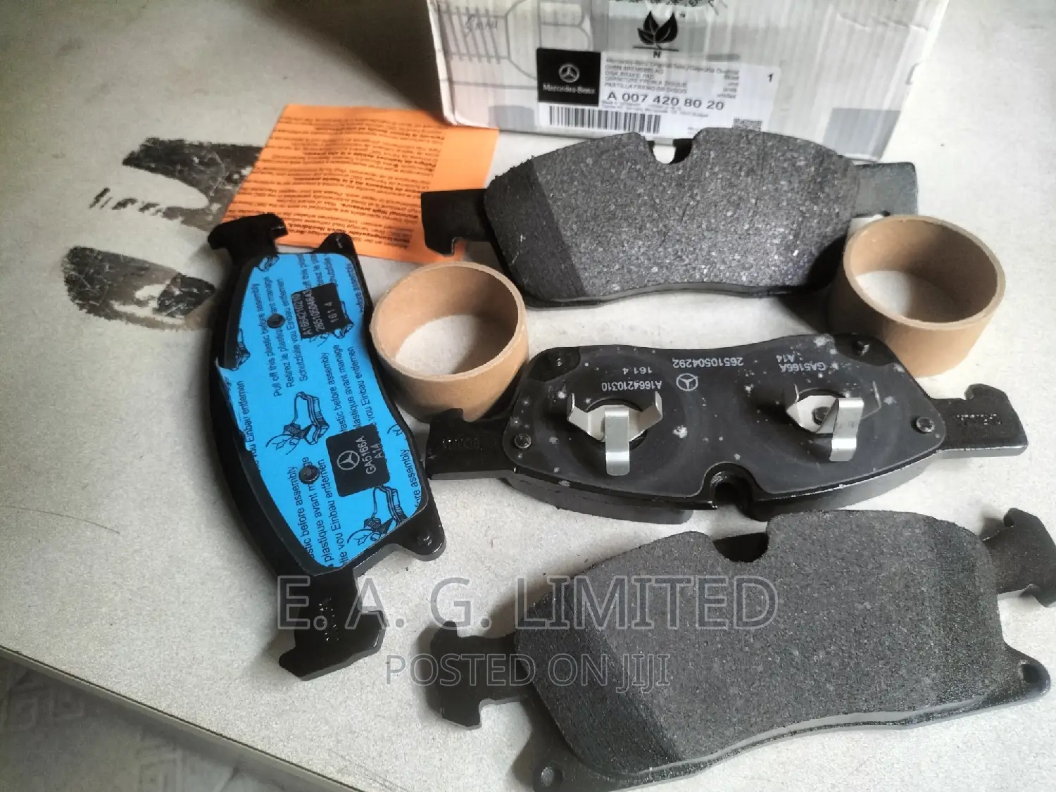 Front Brake Pads - Mercedes-Benz ML350 W166 (000-420-88-04)