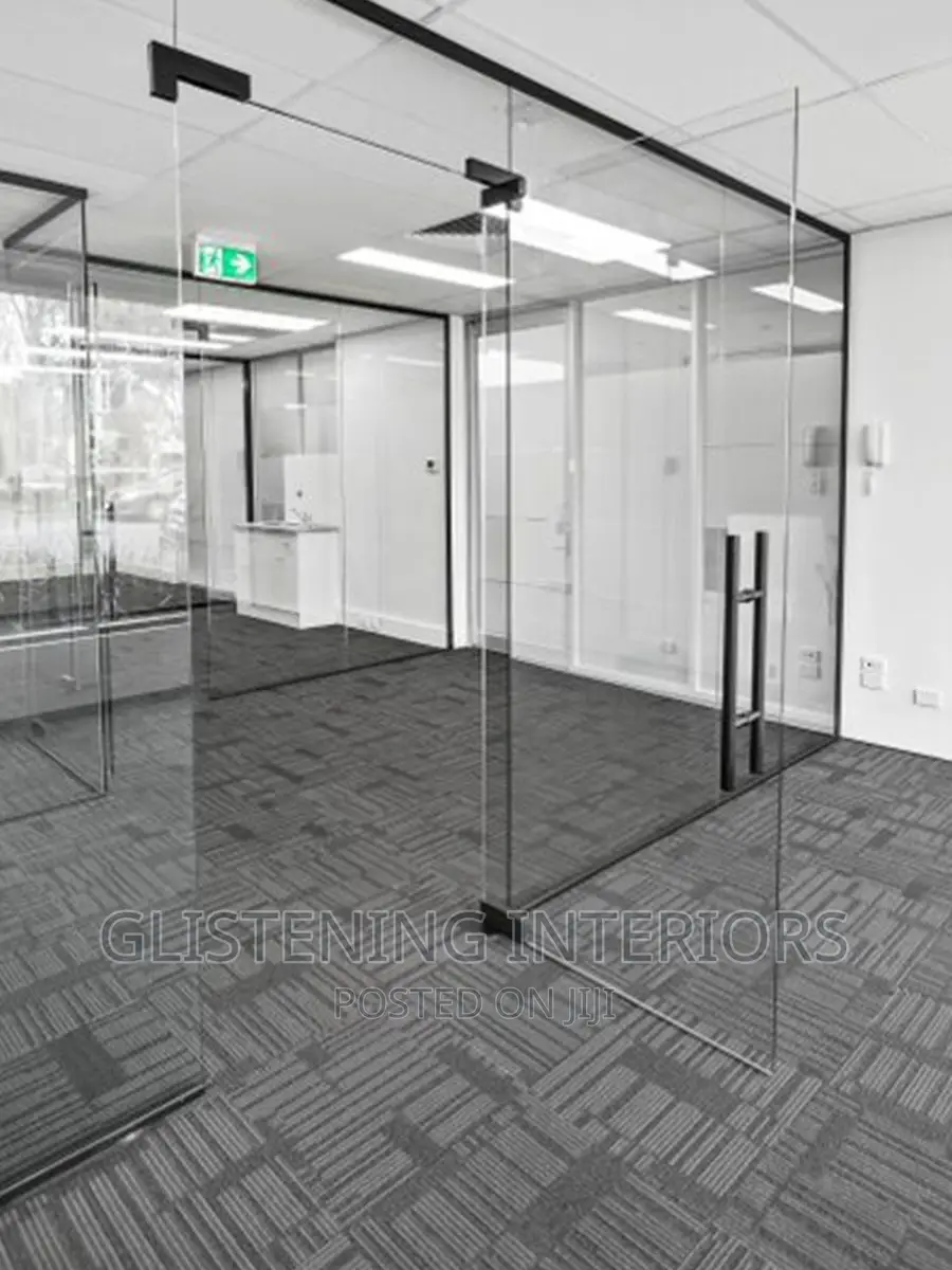Frameless Office Partition With Glass