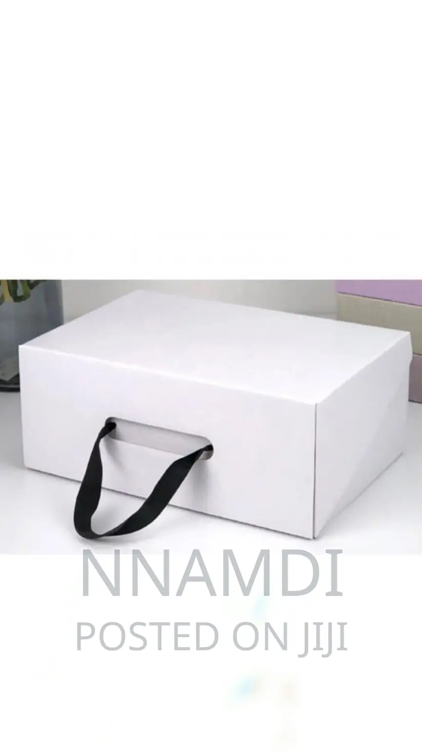 Pure White Lovely Gift Box for Christmas