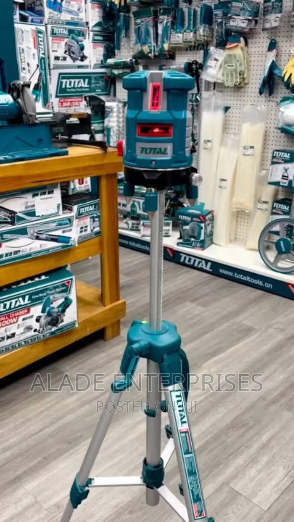 Total Self-leveling Red Laser Beam Industrial Set With Stand