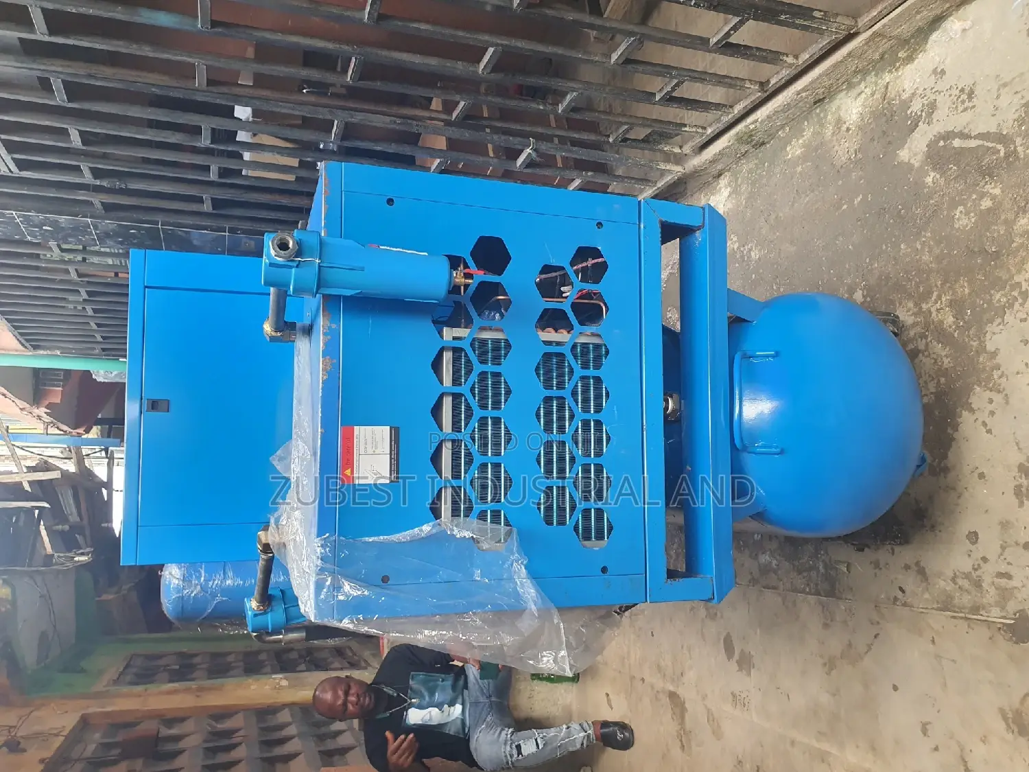 25hp Screw Air Compressor With 500l Tank And Air Dryer
